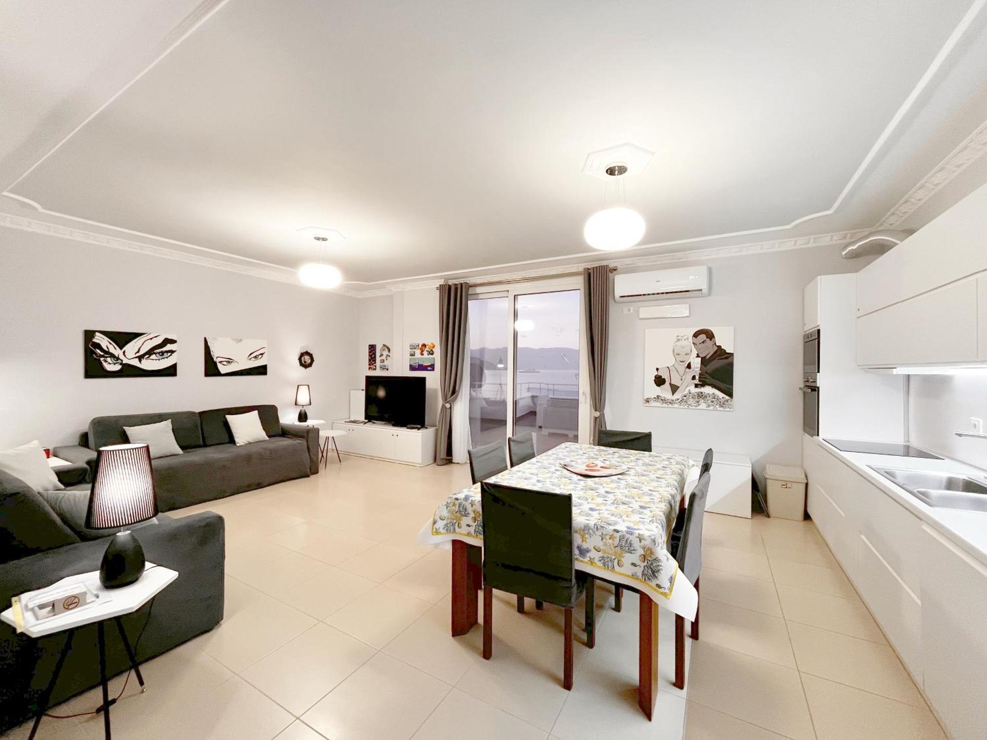 Sky & Sea Viewing Apartment Vlorë 외부 사진